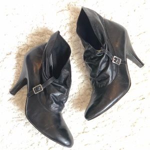Nine West Black Leather 3 inch heel Size 6 Bootie